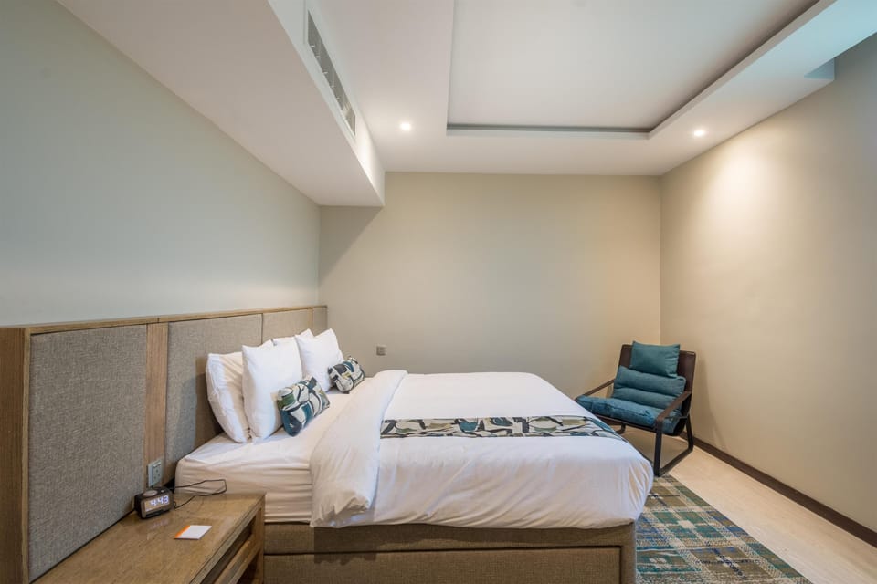 In-room safe, individually decorated, laptop workspace, free WiFi