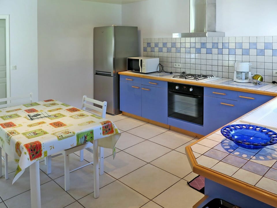 Cabinetry, Kitchen Sink, Sink, Countertop, Furniture, Tap, Plumbing Fixture, Gas Stove, Kitchen Stove, Kitchen Appliance