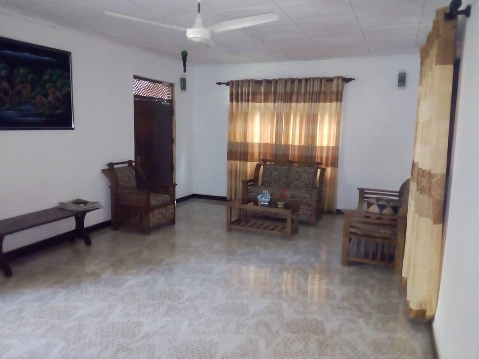 32-inch LCD TV with satellite channels, TV, fireplace