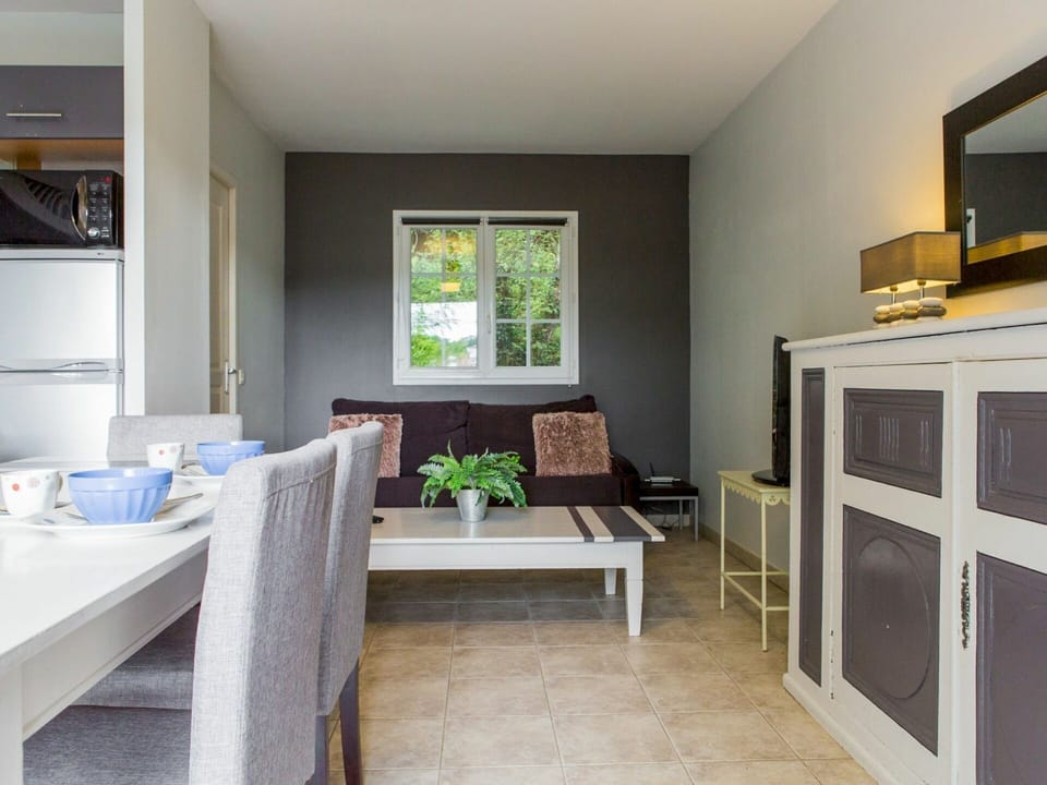 Furniture, Property, Table, Plant, Wood, Cabinetry, Interior Design, Couch, Lighting, Flooring