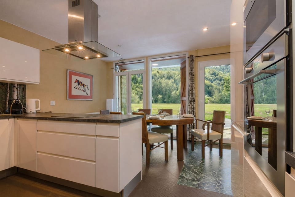 Kitchen and dining area
