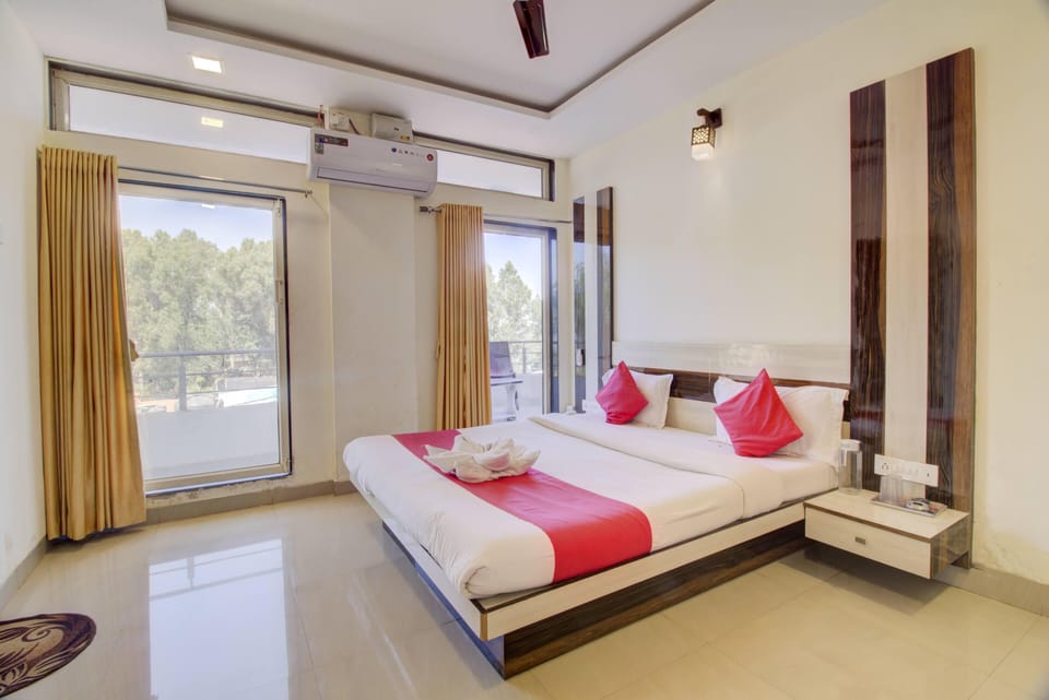Super Deluxe AC Room | Free WiFi