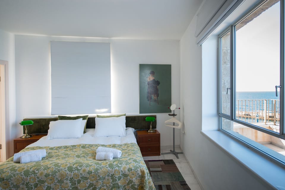 Luxury Apartment | 2 bedrooms, in-room safe, desk, laptop workspace