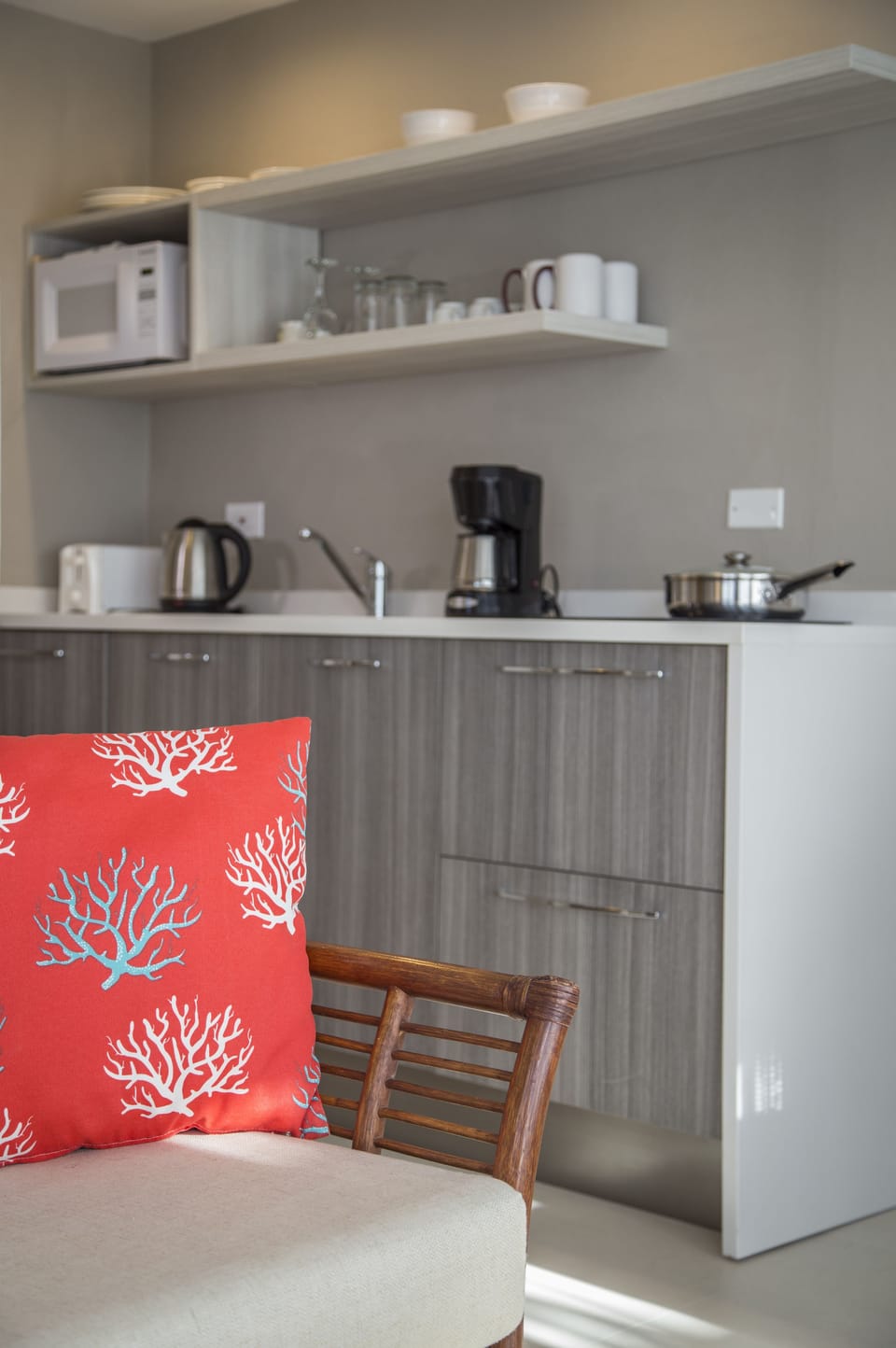 Coffee/tea maker