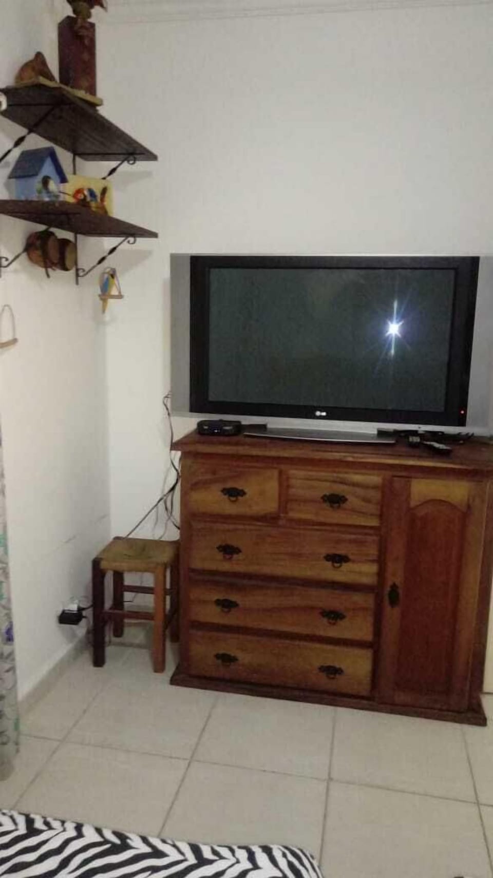 Microwave, stovetop, highchair, cookware/dishes/utensils