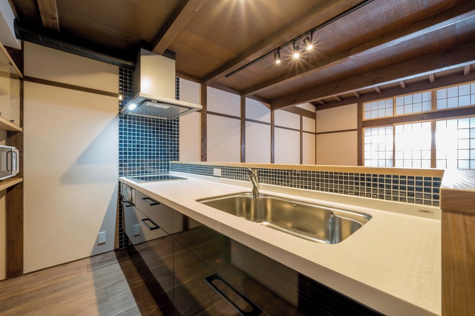 Villa Silktree | Private kitchen | Fridge, microwave, stovetop, electric kettle