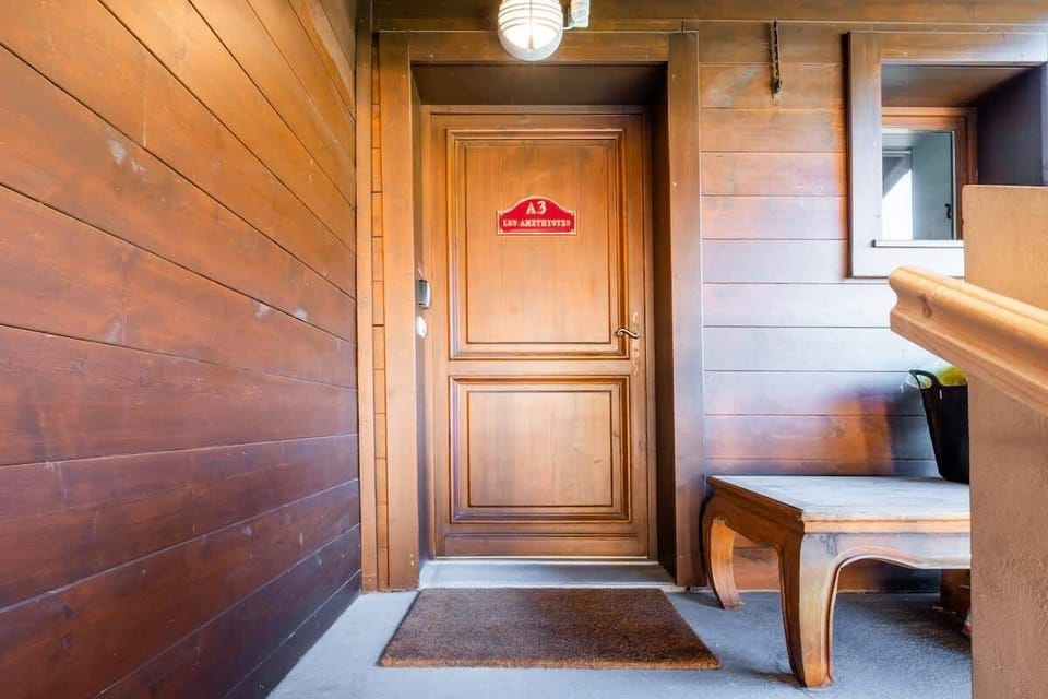 Private entrance