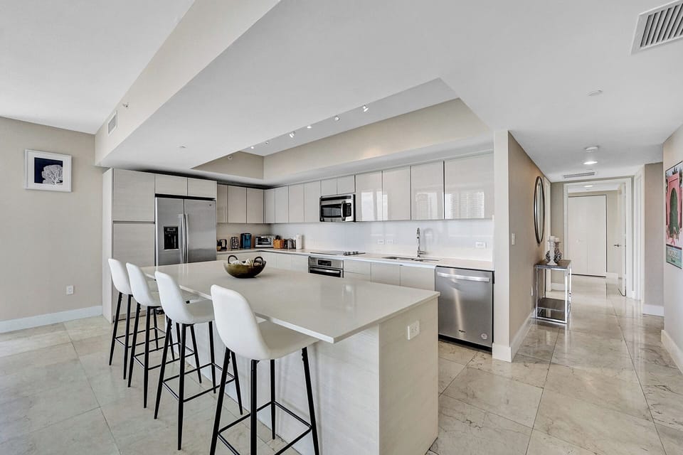 Spacious Kitchen