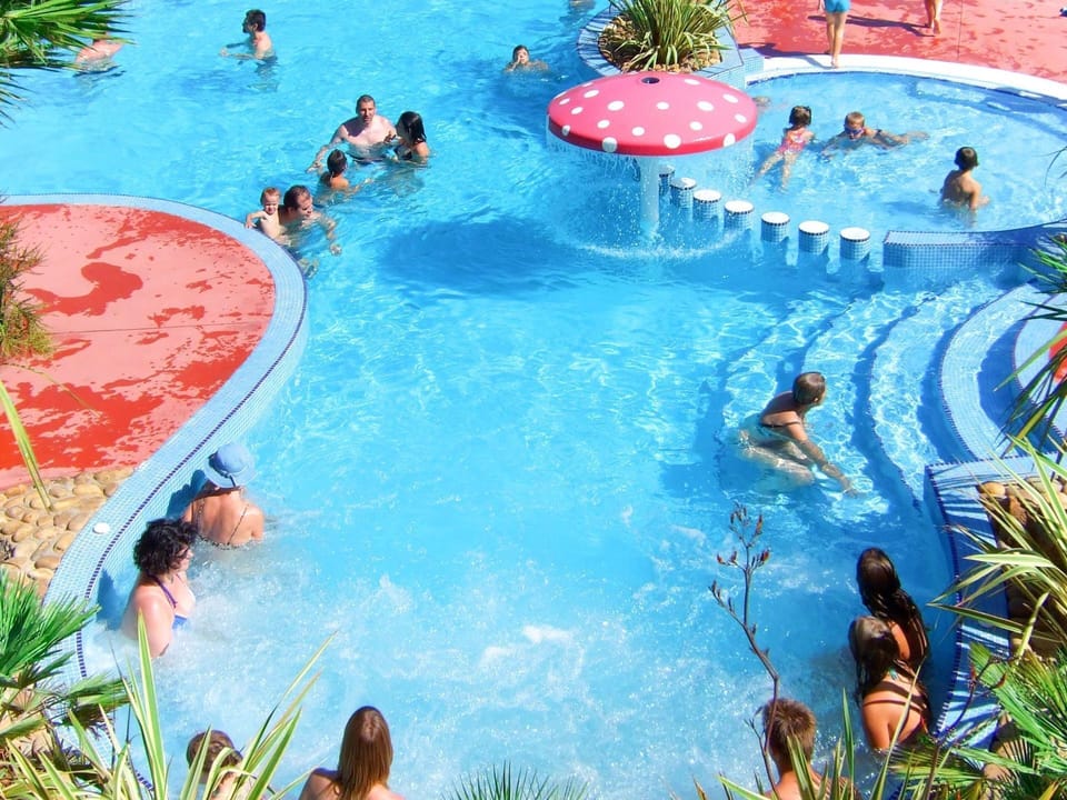 Swimming Pool, Leisure, Water Park, Water, Fun, Resort Town, Vacation, Recreation, Resort, Tourism