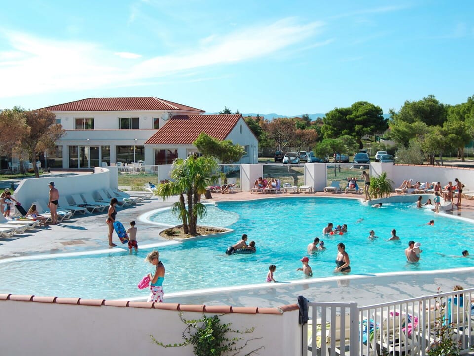 Water, Sky, Cloud, Swimming Pool, Building, Plant, Azure, Tree, Body Of Water, Leisure