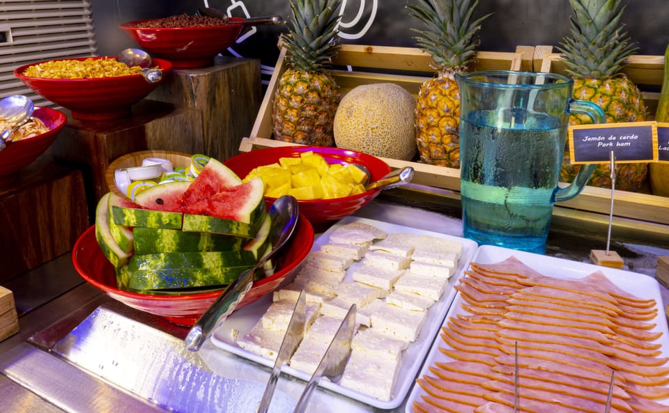 Daily buffet breakfast for a fee