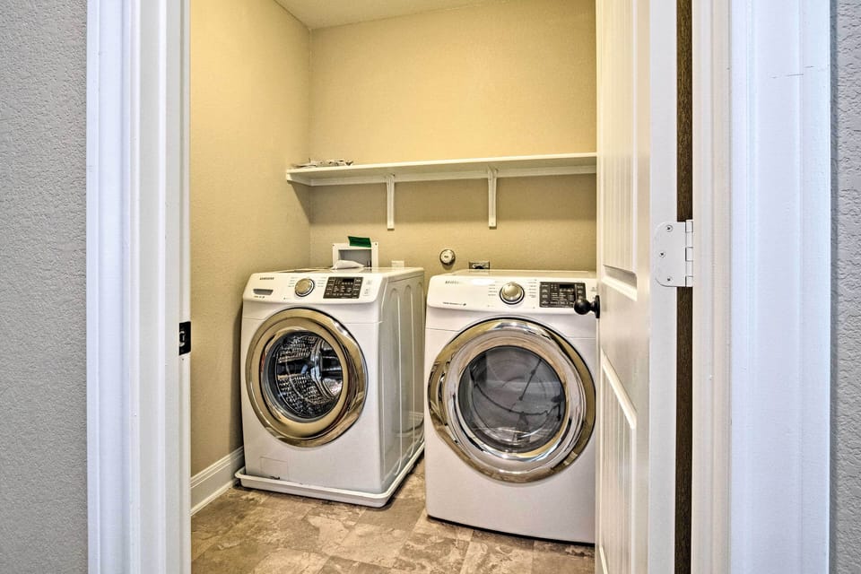 In-Unit Laundry | Washer & Dryer
