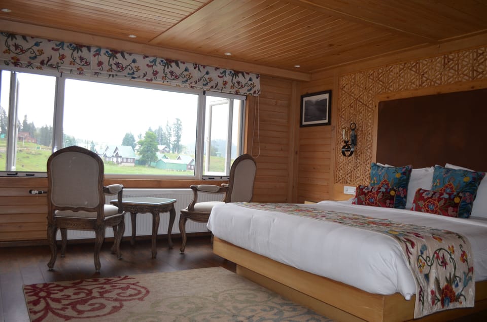 Club Room, 1 Bedroom | Egyptian cotton sheets, premium bedding, in-room safe