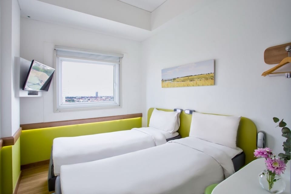 Deka Hotel Surabaya HR Muhammad Hotel in Surabaya