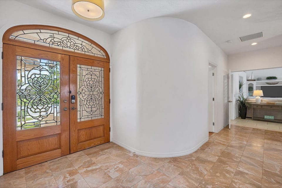 Kon Tiki Entrance by FVC