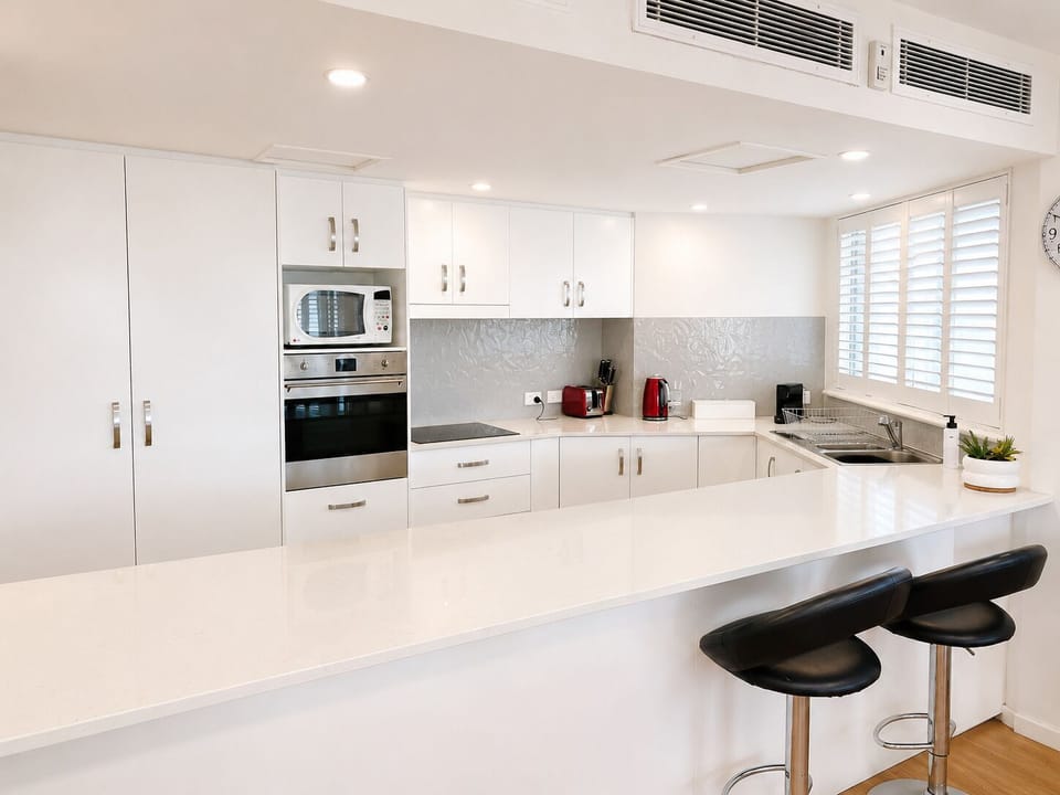 Apartment, 3 Bedrooms, River View | Private kitchen | Coffee/tea maker, full-size fridge, microwave, oven