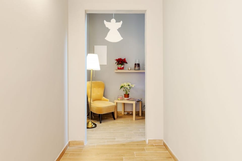 Spacious room with private bathroom is part of the San Vincenzo Rooms Guest House and is perfect for 2 guests. The accommodation is located in the renovated building in Vigonza, which is 10 minutes by car from the center of Padua and on the direct route  House in Padua