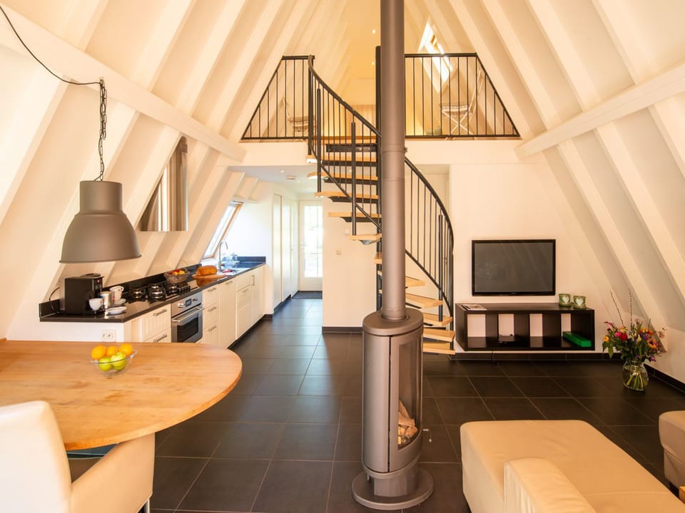 Villa (Wellness Lodge 2 persons) | Living room | TV, DVD player