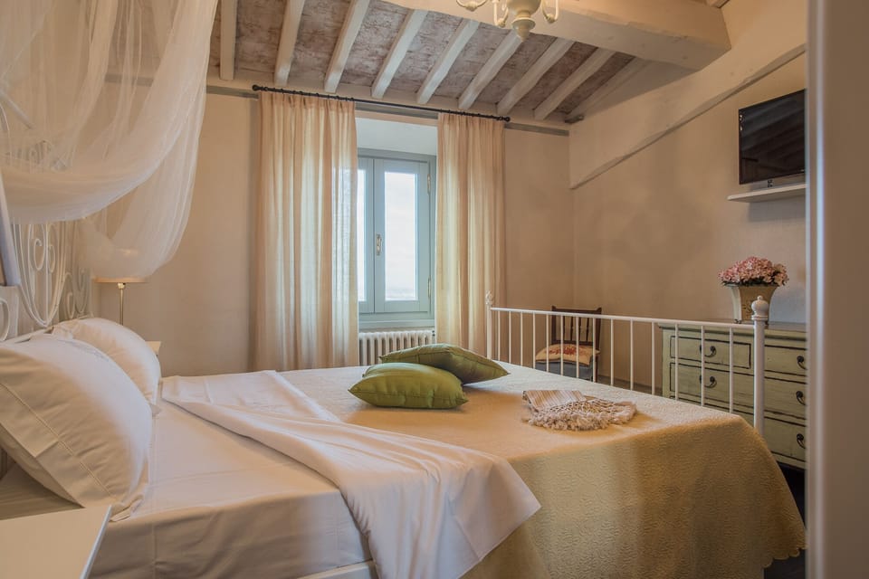 Superior Triple Room | Individually decorated, individually furnished, free WiFi, bed sheets