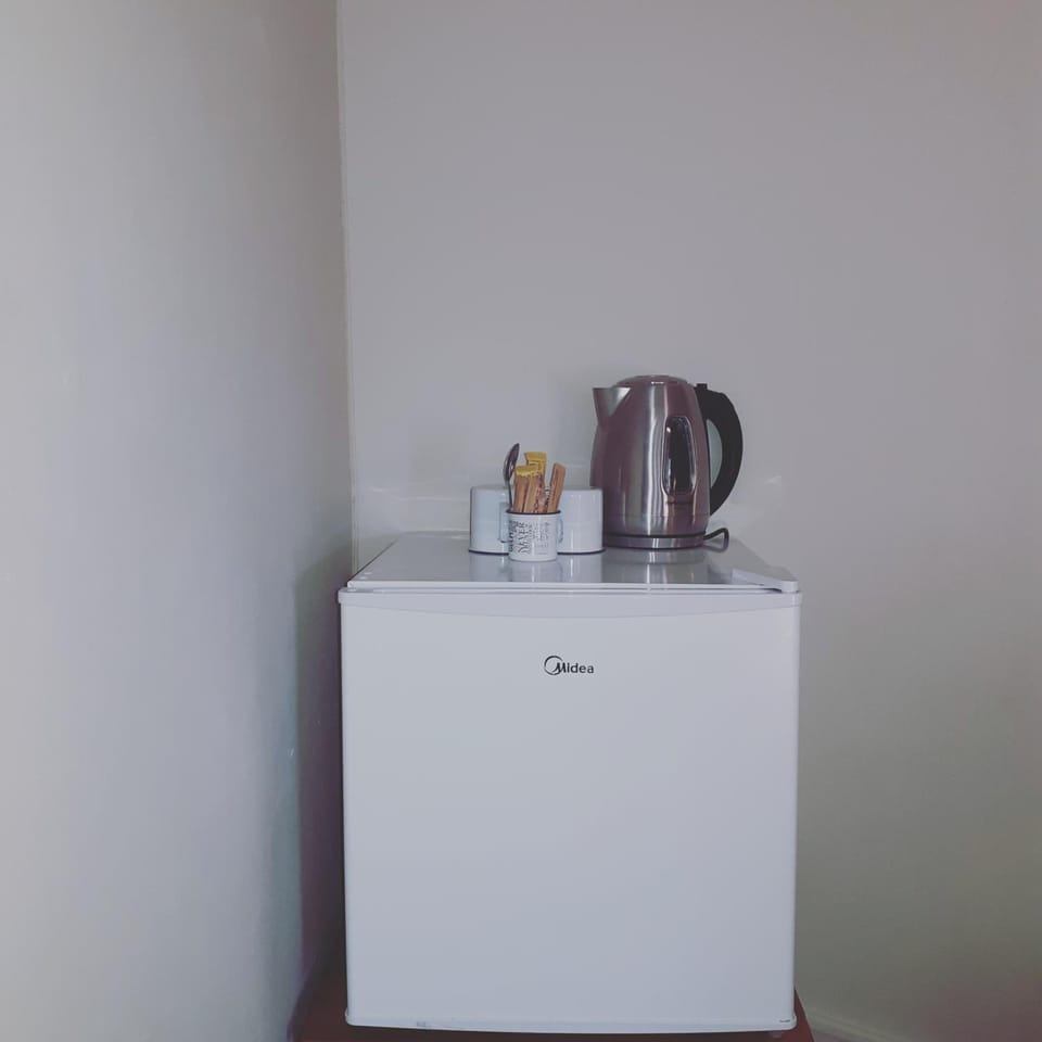 Minibar, blackout drapes, iron/ironing board, WiFi (free)
