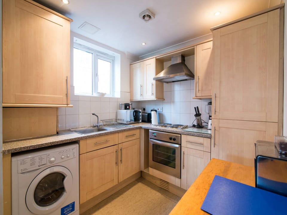 Apartment | Private kitchen | Dining tables