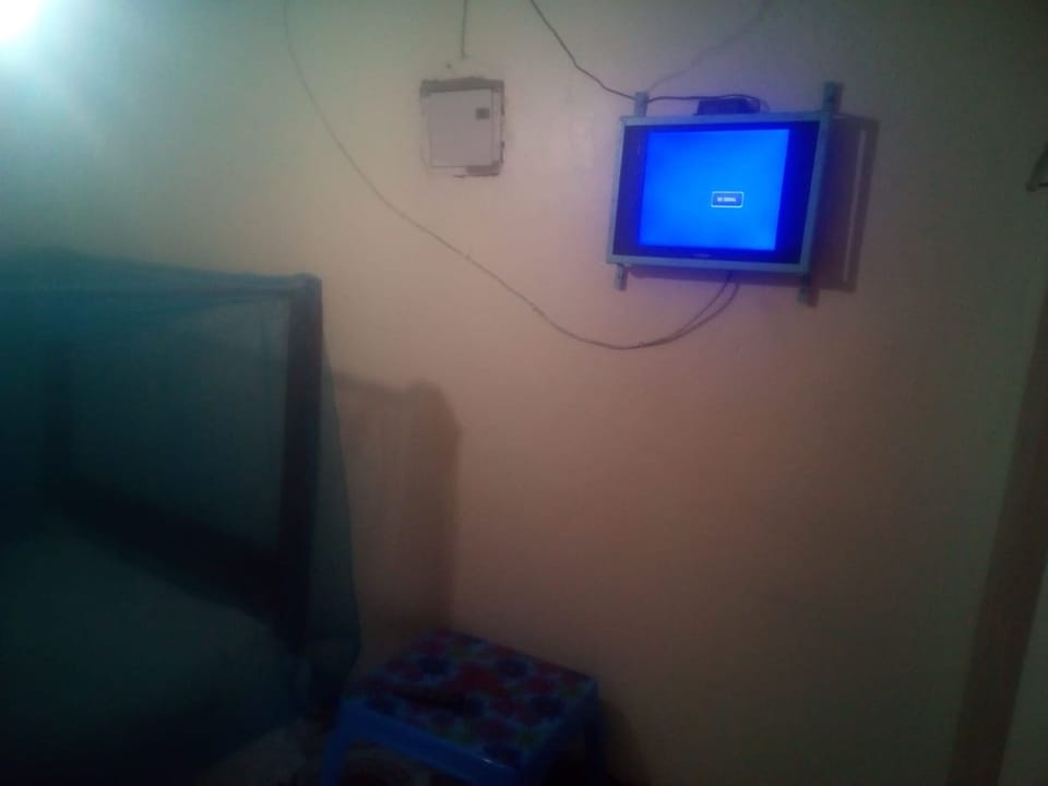 Double Room Single Use | Desk, free WiFi, bed sheets