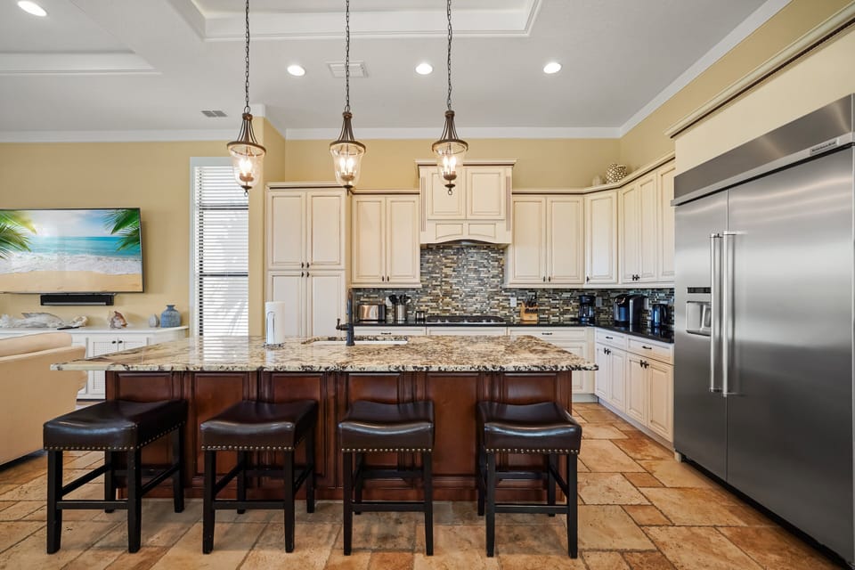 Take a seat at the breakfast bar with seating for 4