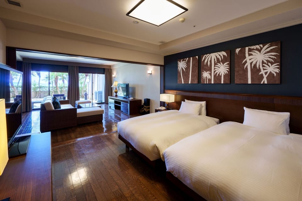 Presidential Suite, Non Smoking (Main Building Ocean's Wing) | In-room safe, desk, iron/ironing board (on request), WiFi (free)