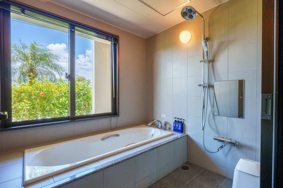 Superior Terrace Garden View, Non Smoking (Villa Garden building) | Bathroom | Separate tub and shower, deep soaking tub, free toiletries, hair dryer