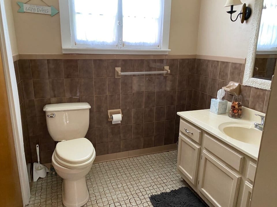 Downstairs bath