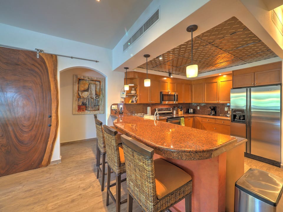 Kitchen bar 