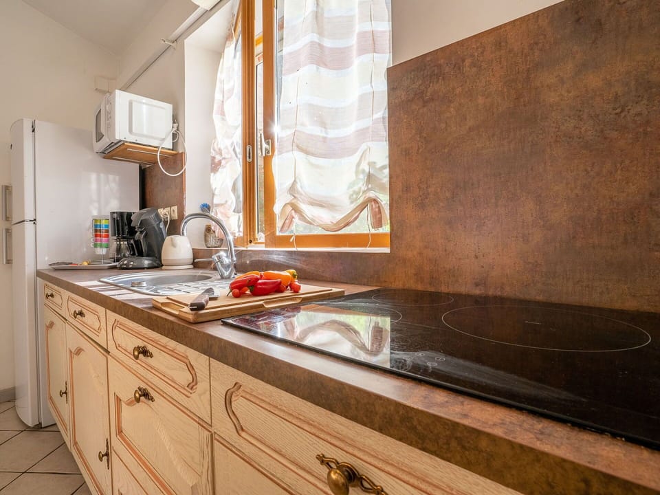 Tap, Countertop, Cabinetry, Furniture, Plumbing Fixture, Building, Sink, Bathroom Cabinet, Kitchen, Wood
