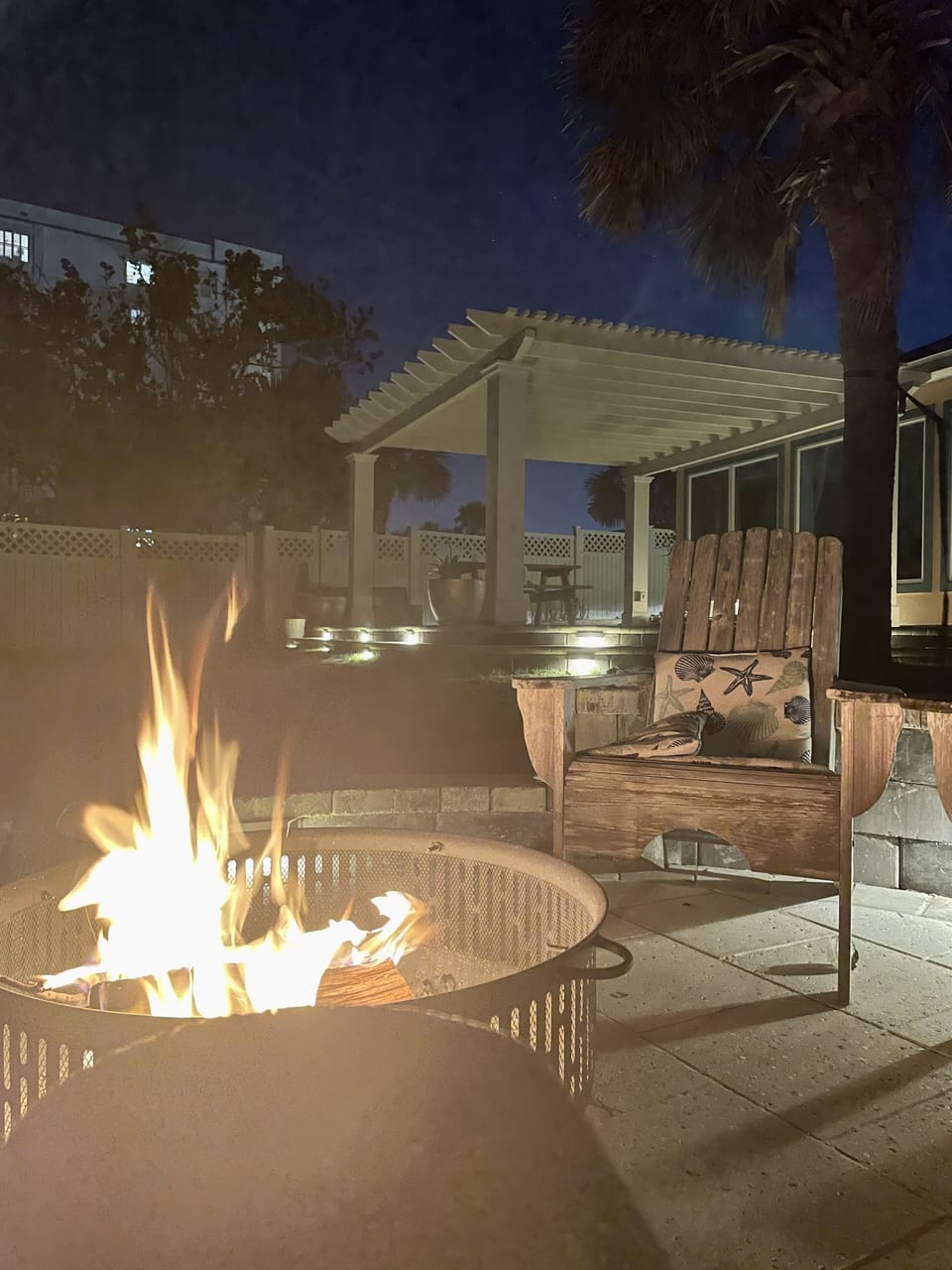 Relax by the fire! (Oct-Apr)