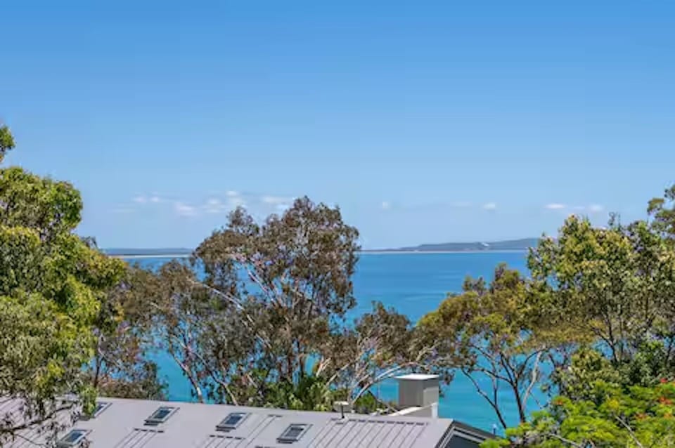 Nearby dining adds an easy option between beach, balcony and national park time.