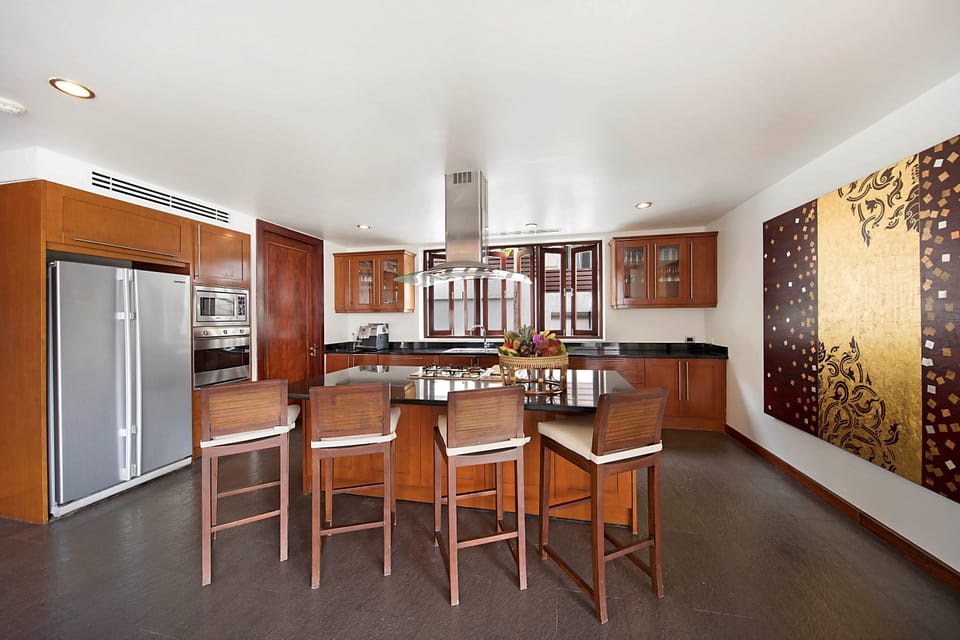 Villa (5 Bedrooms) | Private kitchen | Espresso maker, fridge, microwave, oven
