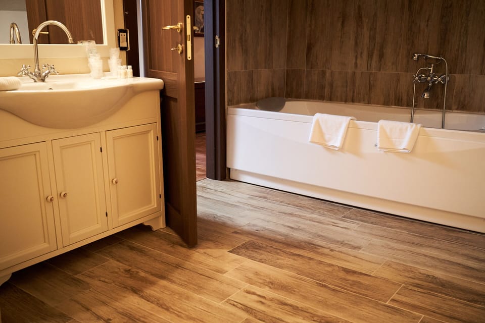 Bidet, towels, soap, shampoo