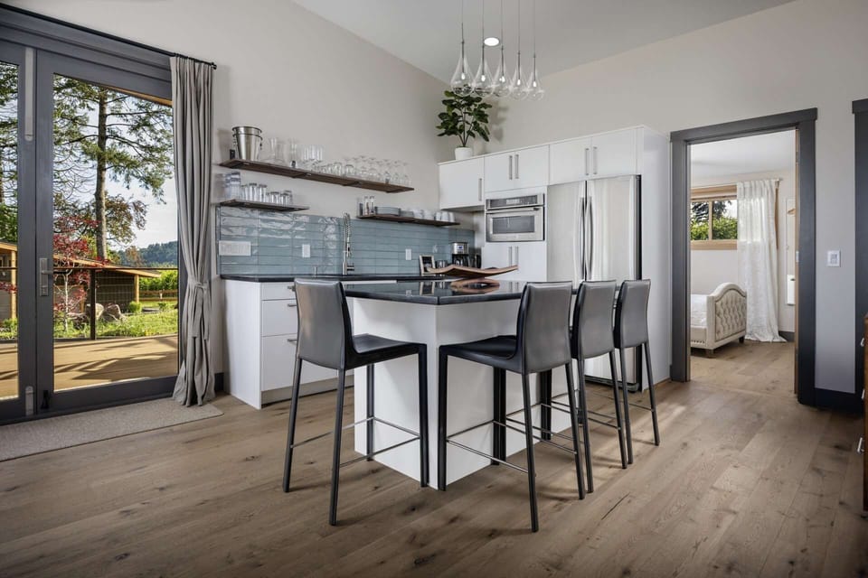 "The kitchens were well stocked for cooking and entertaining." - Lorri