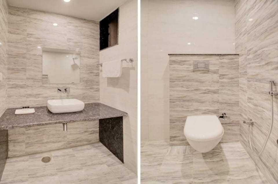 Shower, towels