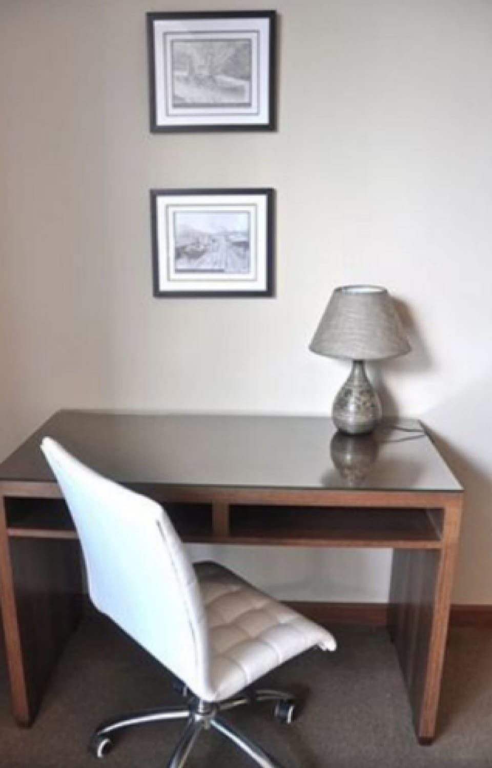 Superior Queen Room | Premium bedding, pillowtop beds, in-room safe, desk