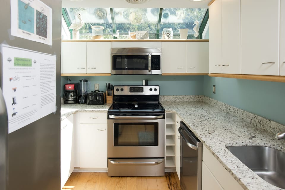 Fully equipped kitchen