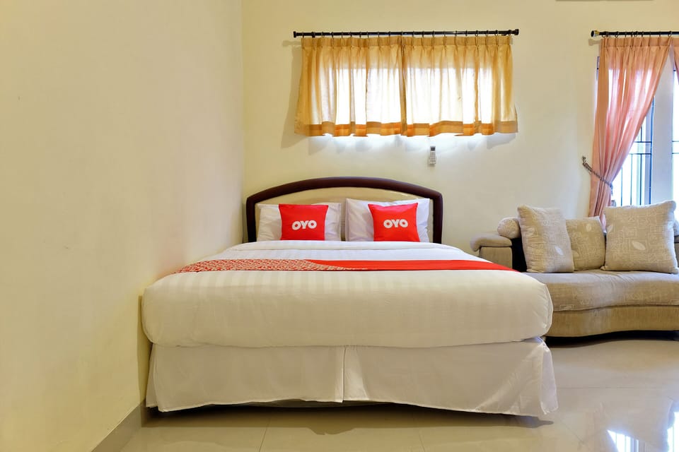 Deluxe Double Room | WiFi (free), bed sheets