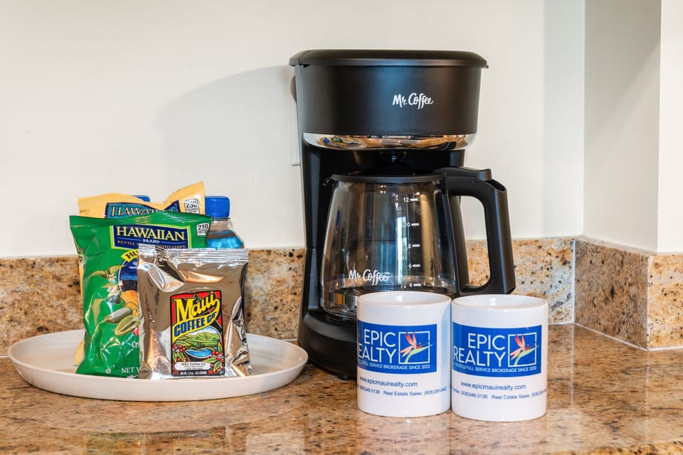 Studio | Coffee and/or coffee maker