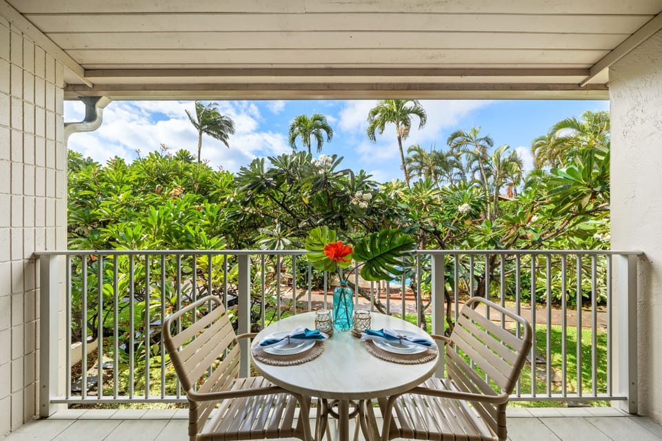 Studio | Outdoor dining