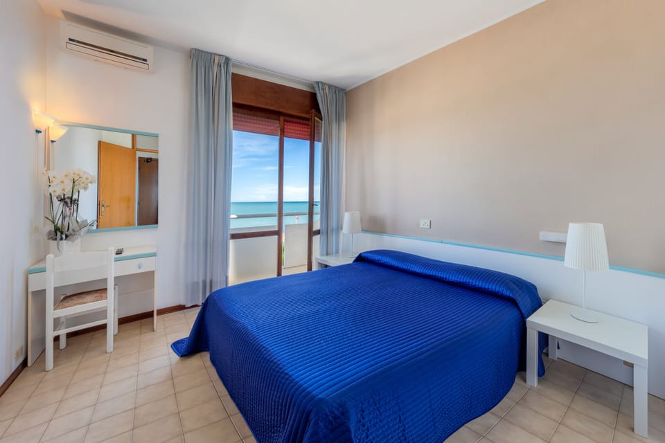In-room safe, desk, blackout drapes, free WiFi
