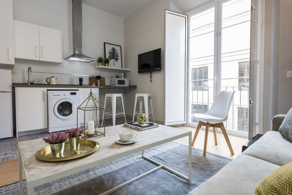 Apartment, 1 Bedroom | Private kitchen | Full-size fridge, microwave, stovetop, coffee/tea maker