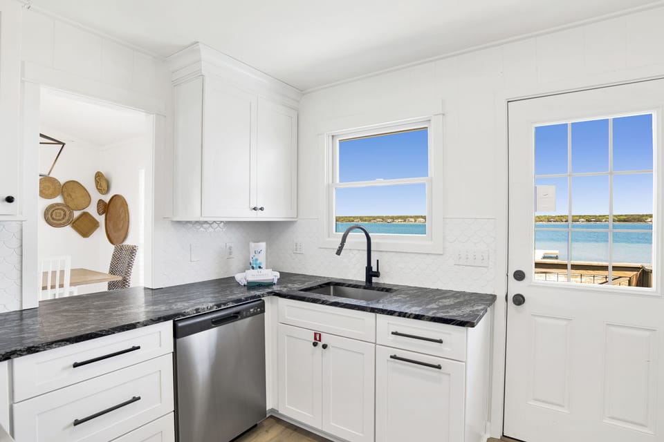 Updated, fully equipped kitchen