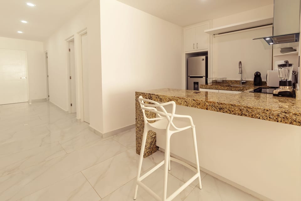 Deluxe Apartment, 2 Bedrooms, Kitchen | Private kitchenette | Full-size fridge, microwave, stovetop, coffee/tea maker