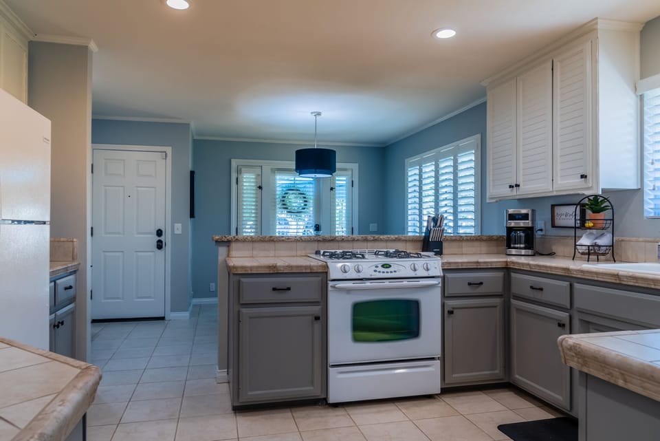 Spacious Open Kitchen