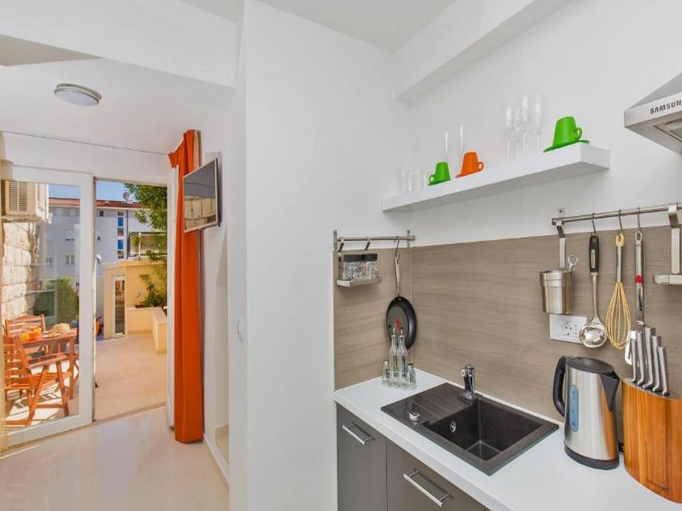 Kitchenette