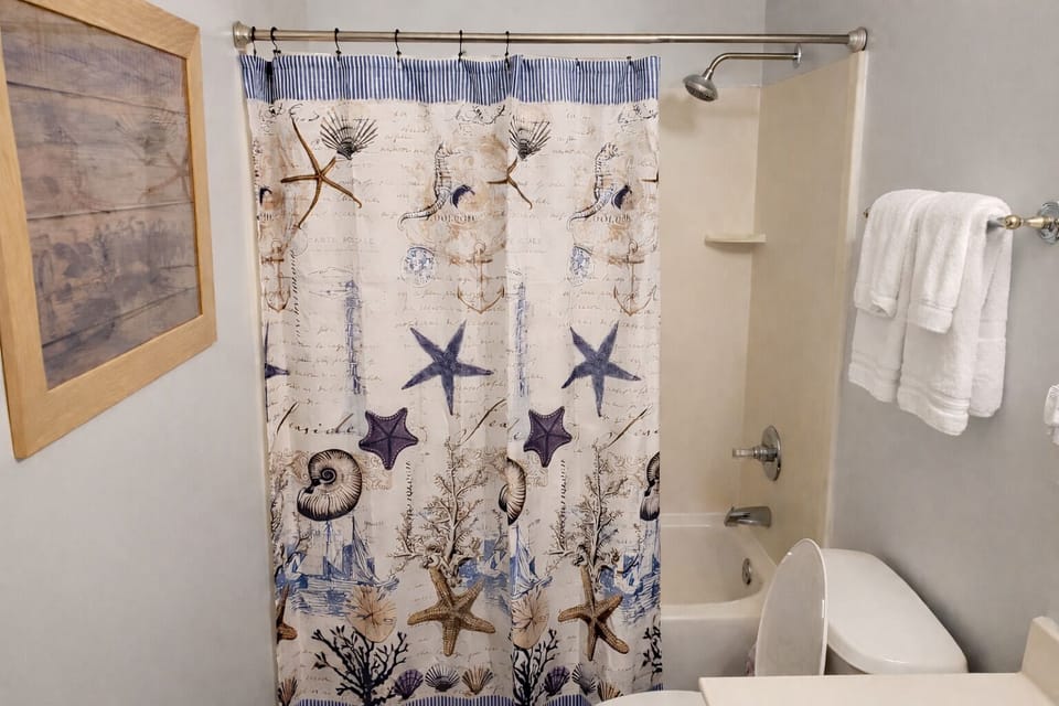 Tub/shower combo
